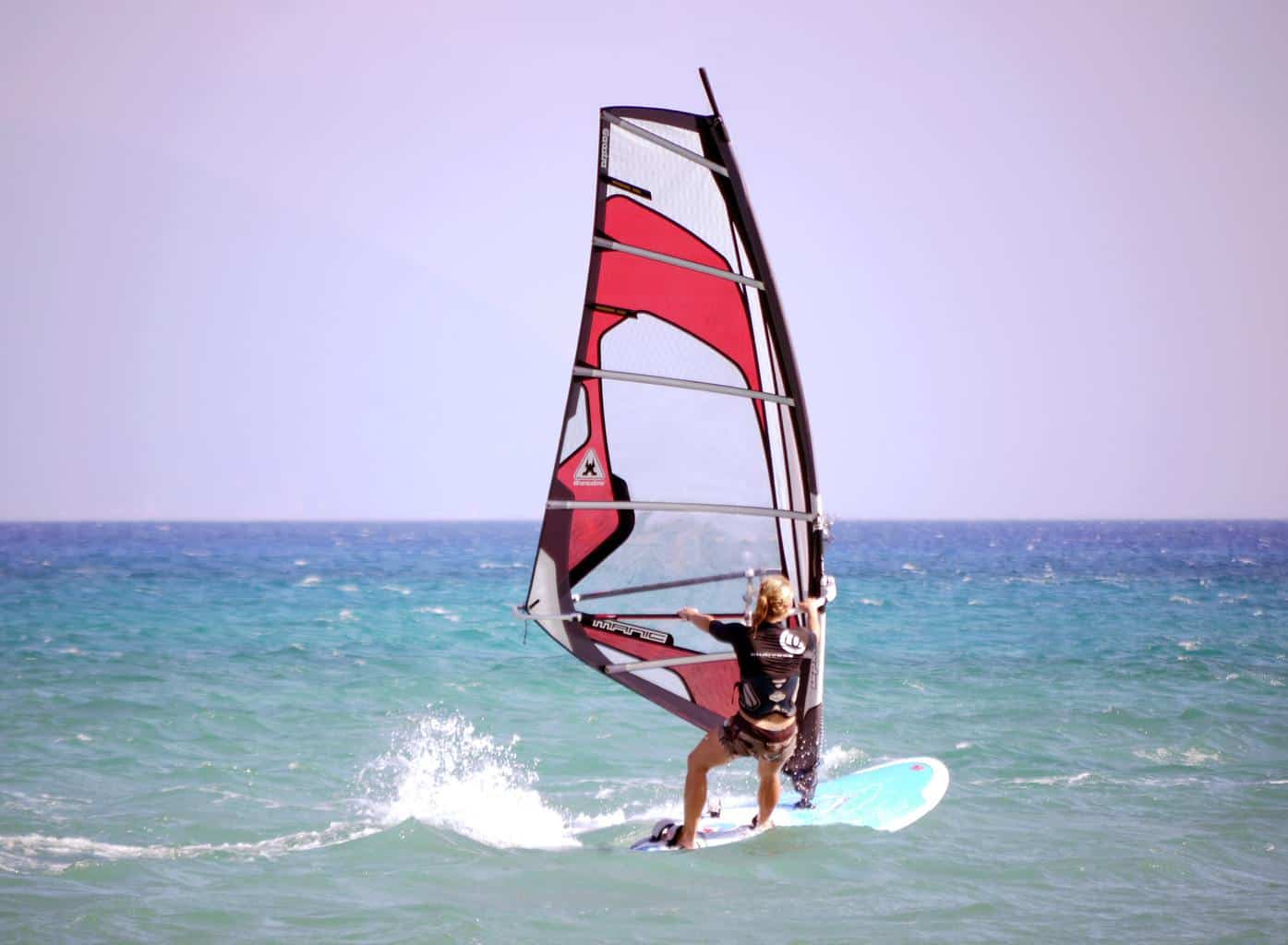 Windsurfing – 7 Common Beginner Questions (Answered)
