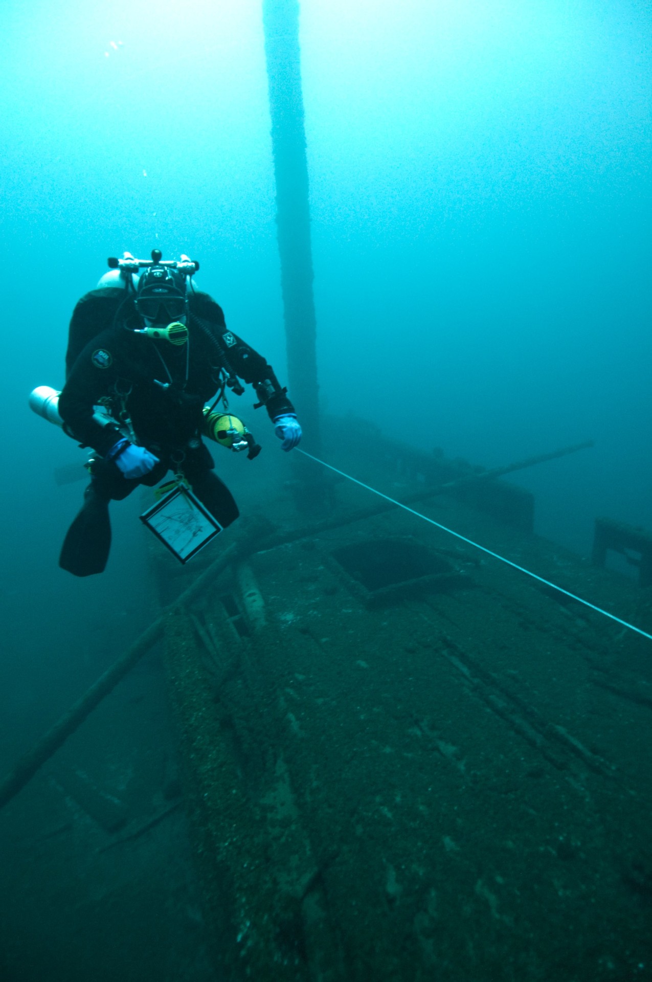 Difference Between Scuba & Deep Sea Diving
