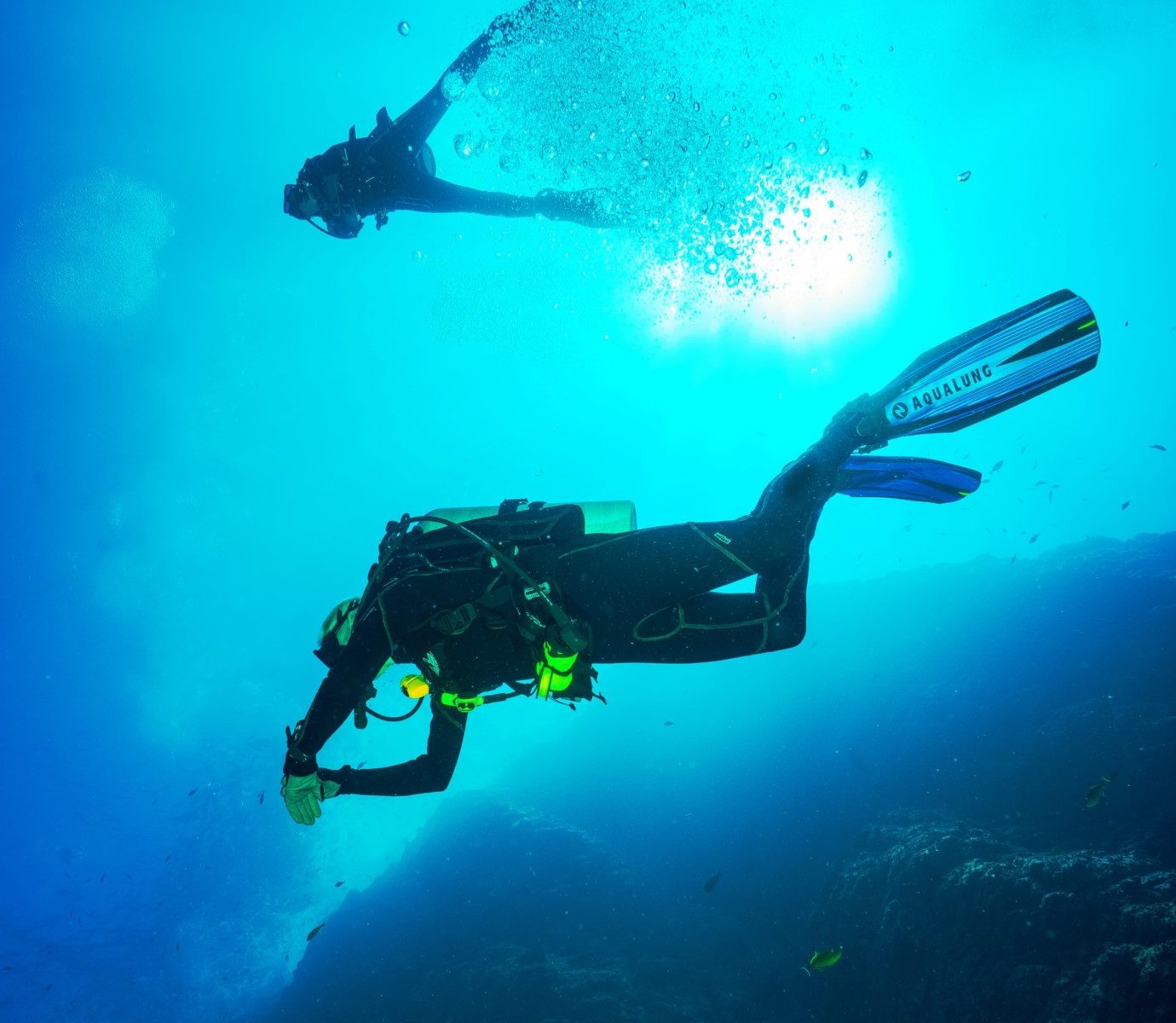 What Does Scuba Diving Feel Like? (What Beginners Can Expect)